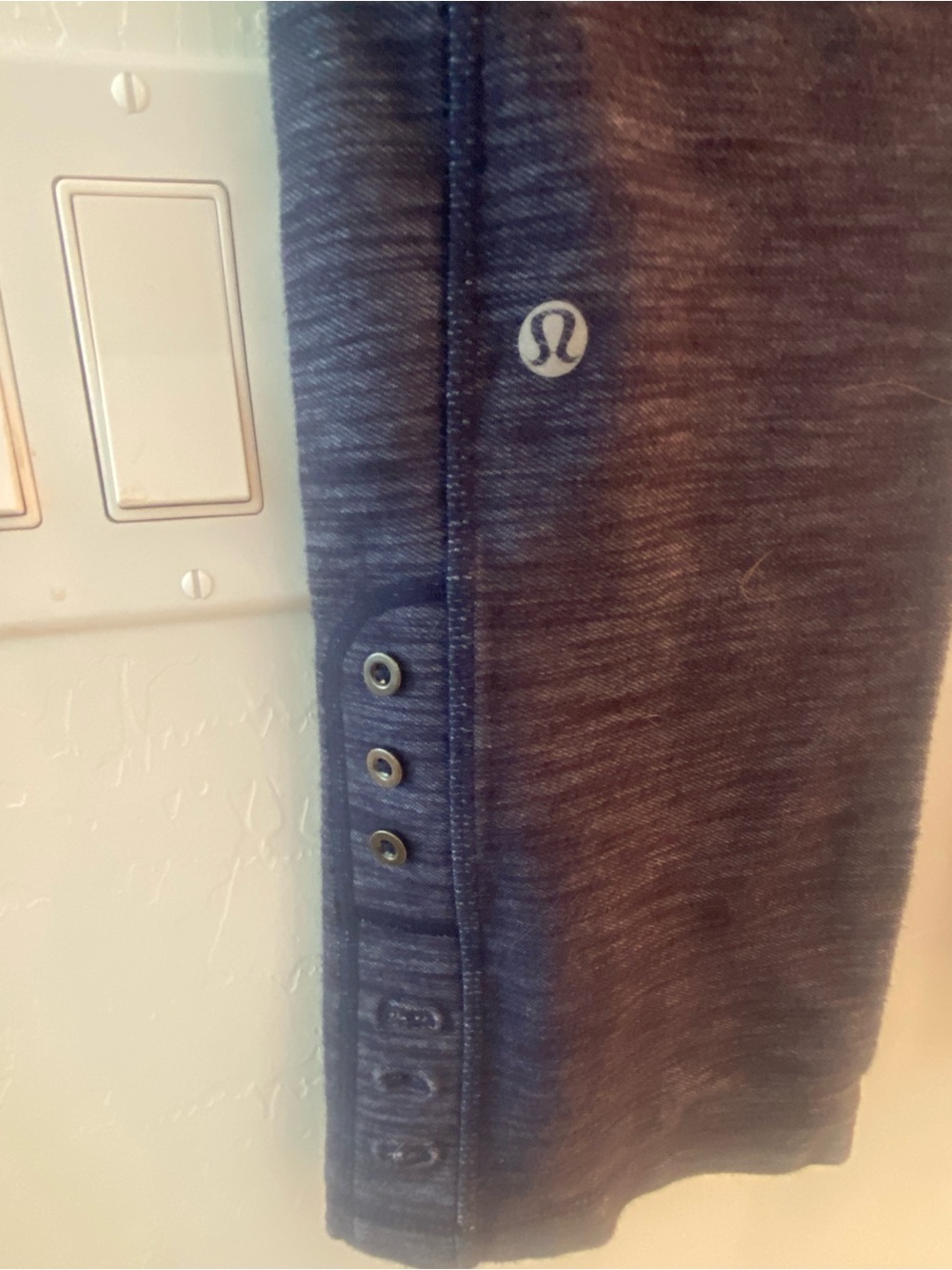 Lululemon Navy Blue Legging pants with Snap Detail